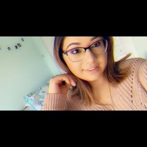 Meet your Posher, Noemi